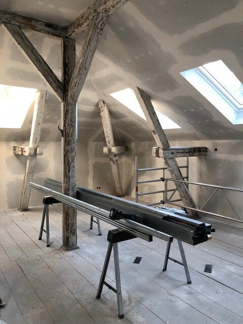 Baustelle im Dachgeschoss der Villa Novalis.